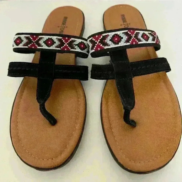 Minnetonka Shoes - EUC Minnetonka Moccasin Sandal, Barbados Sandal Black Size 10 Leather Flip Flop